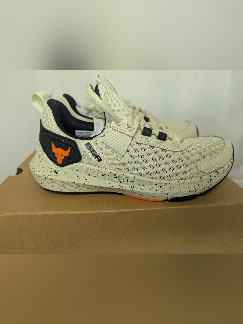 NIB Under Armour GS Project Rock BSR Sneakers Unisex Youth Size 4